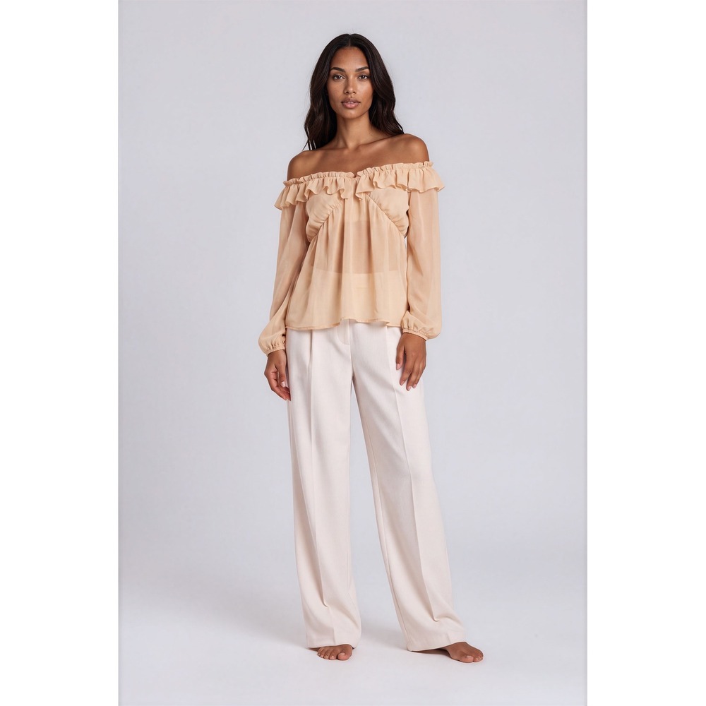 PrettyLittleThing Women's Off-the-Shoulder Ruffle Blouse – Size US 10 (NWT)